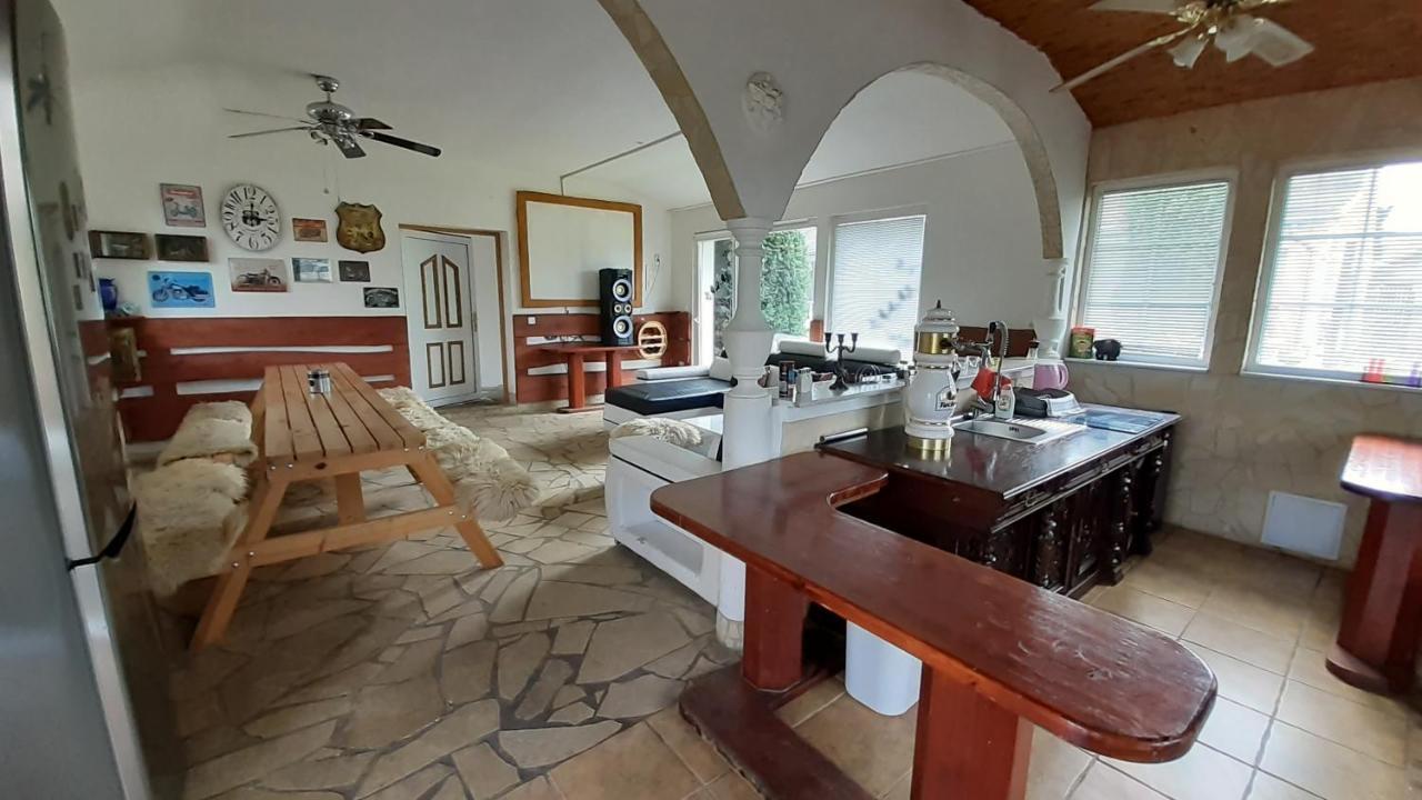 Resort Chribska Apartmany Adri 외부 사진
