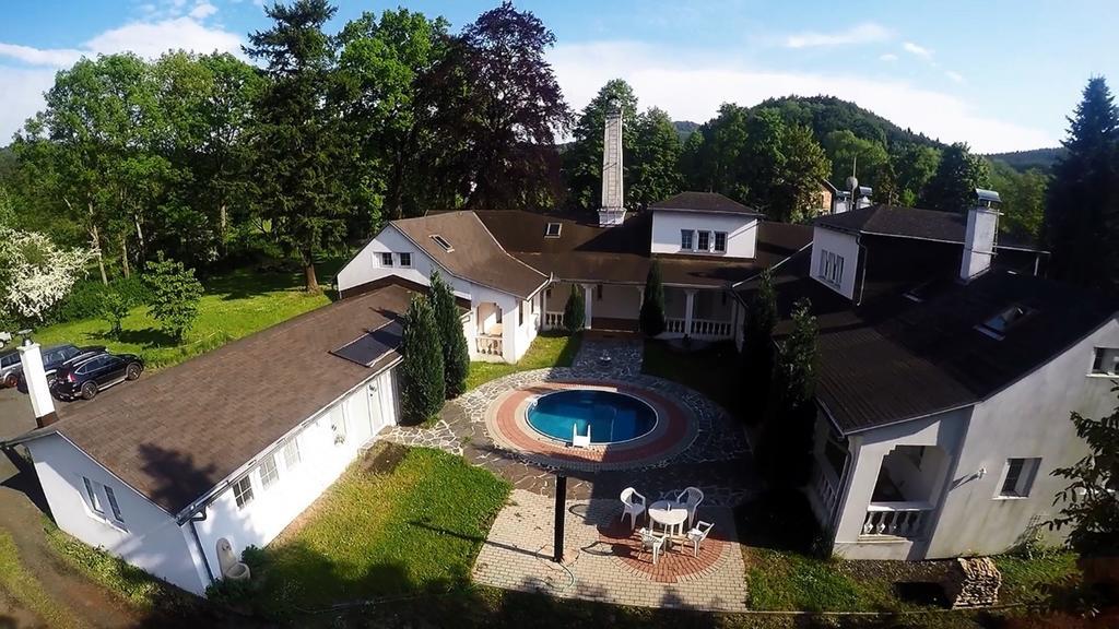 Resort Chribska Apartmany Adri 외부 사진