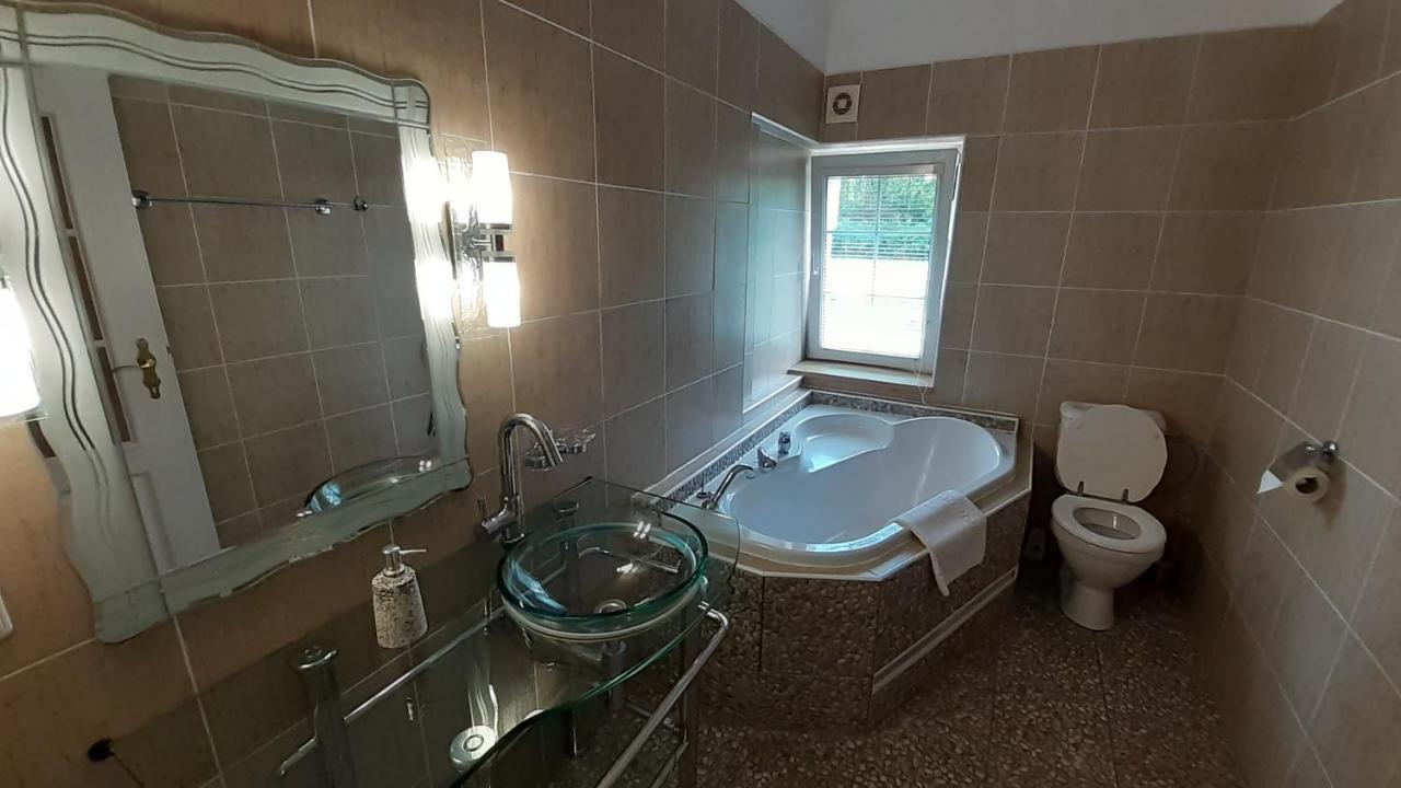 Resort Chribska Apartmany Adri 외부 사진