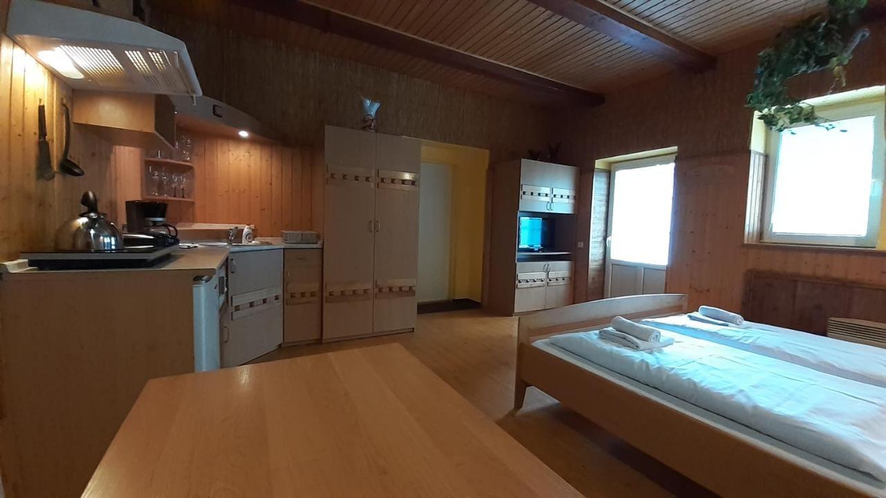 Resort Chribska Apartmany Adri 외부 사진